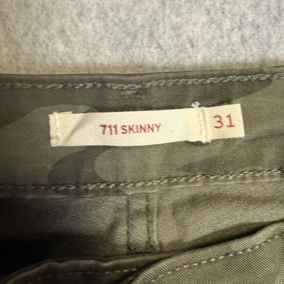 Levi's Women's Size 31 711 Skinny Green Camo Ankle Length Pants - Picture 2 of 10